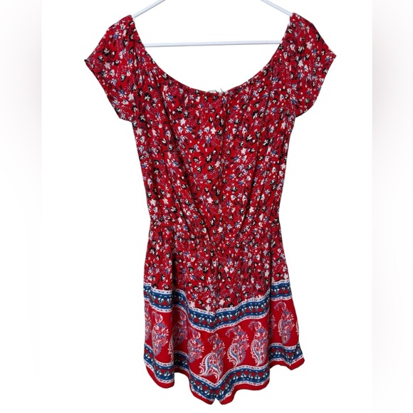🍁 Charlotte Russe Red and Blue Floral Romper - Picture 1 of 3